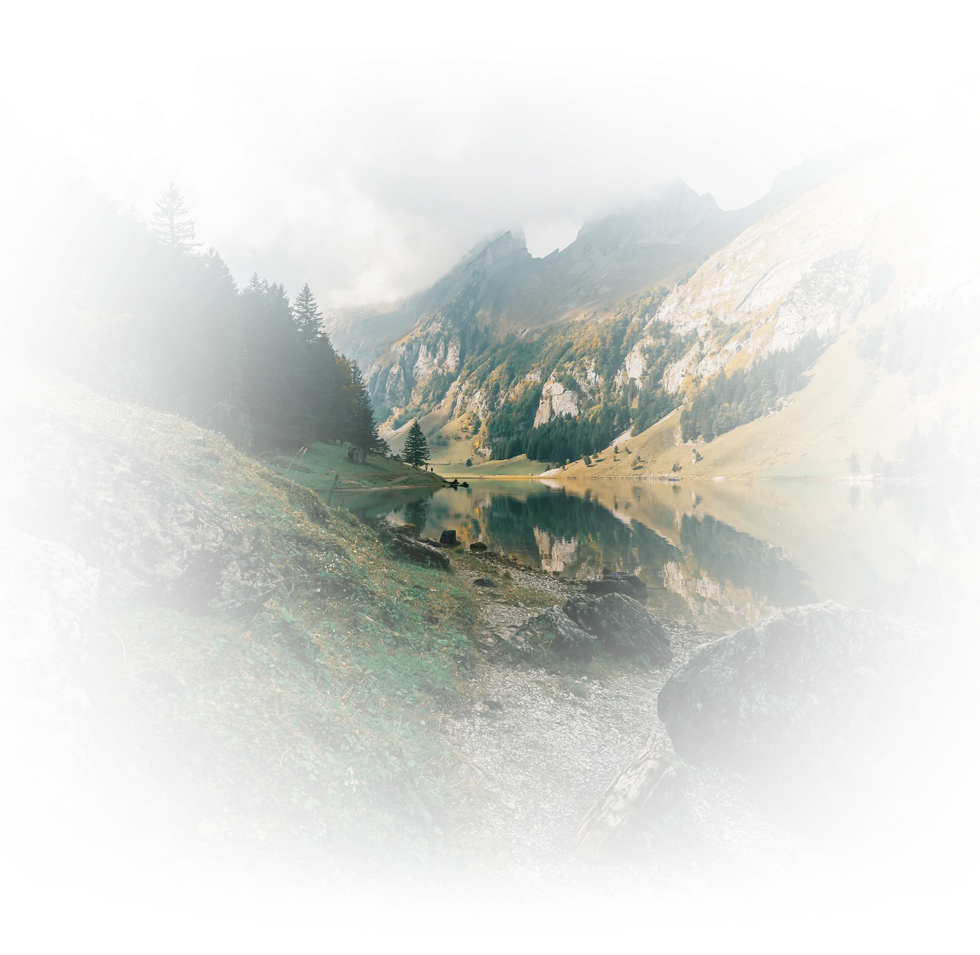 Photo d'illustration d'un lac dans une vallée en Suisse'